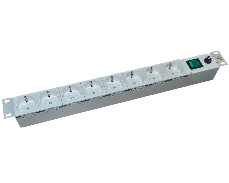 Блок розеток с выключателем Ижтехноком, выход: 8-ЕВРО, вход: шнур с вилкой AC